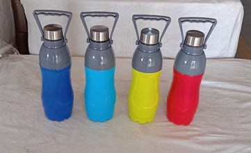 Mix color plastic sports bottle, 1.8L, insulated, leakproof, BPA-free.