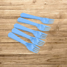 Heavyweight plastic forks, reusable and durable, 5-piece set.