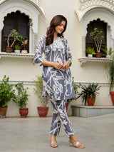 Women's Grey Slub Magic Cotton Digital Print Kurta Palazzo Set Trendmallsin