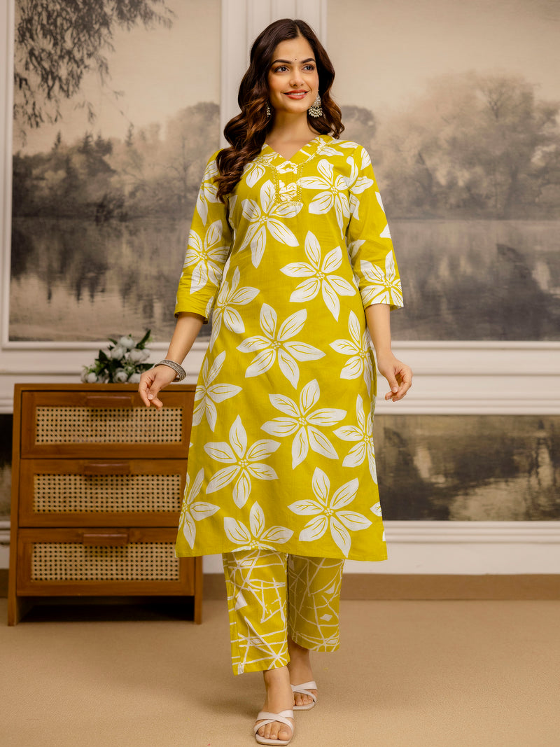 Yellow Pure Cotton Floral Print Kurta Pant Set For Women's