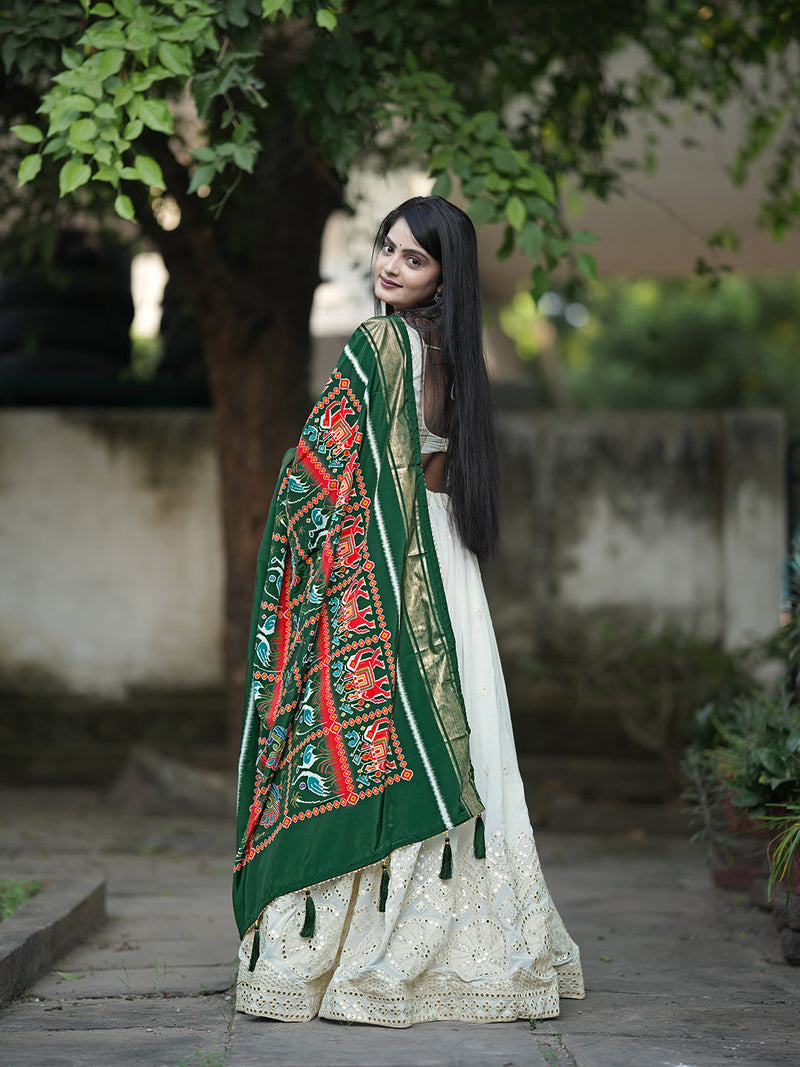 Georgette Embroidery Lehenga Choli with Dupatta I Navratri Stylish Lehenga Choli for women Trendmalls