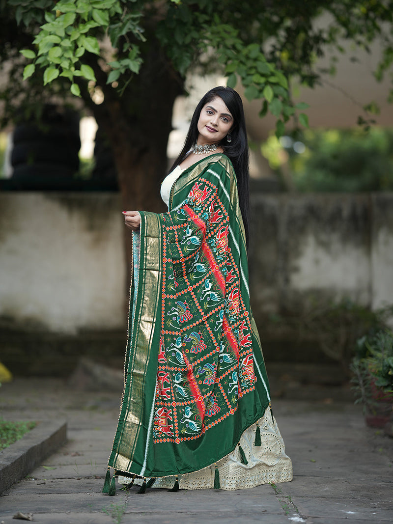 Georgette Embroidery Lehenga Choli with Dupatta I Navratri Stylish Lehenga Choli for women Trendmalls